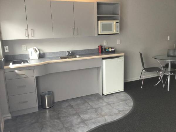 Aubyn Court Spa Motel