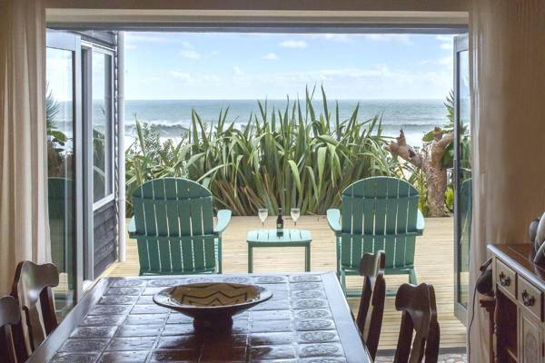 CHESTER COTTAGE - Beachfront