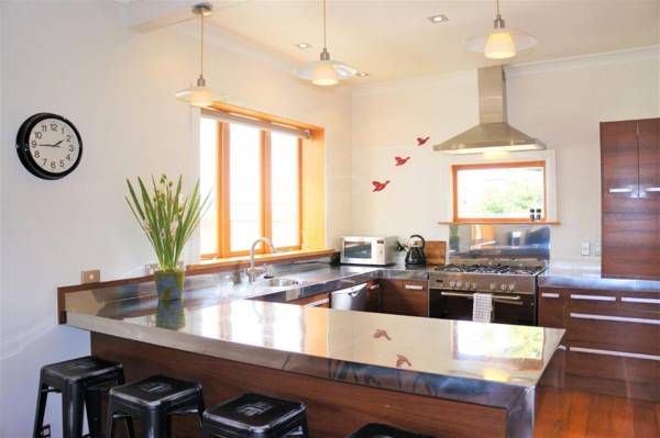 THE BULLER BUNGALOW - YOU WILL FALL IN LOVE