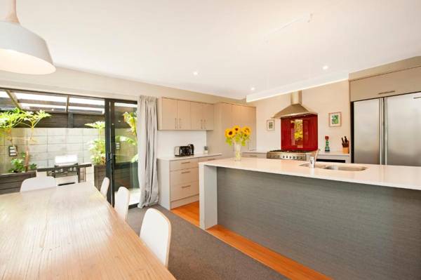 Commodore Holiday Home