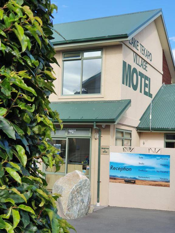 Stay In Tekapo Backpackers