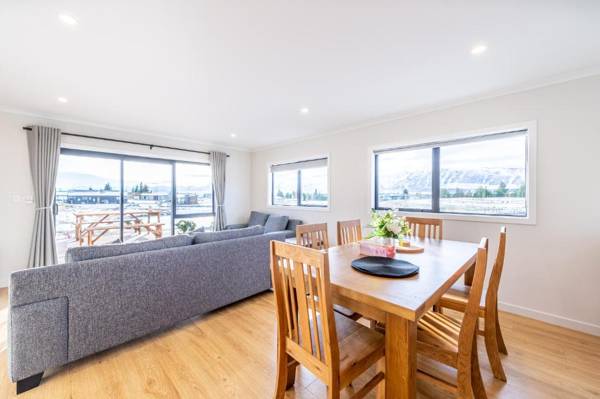 Mirror Lake Apartment