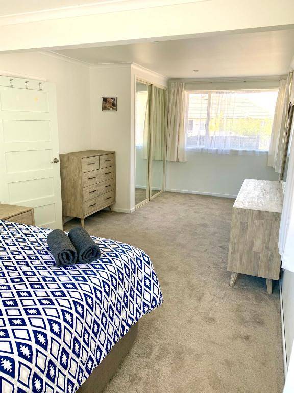 Parkside Holiday Home - Fully Fenced Garden