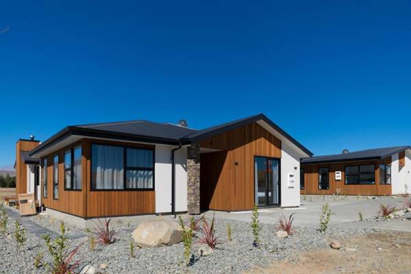 Uranus Holiday House