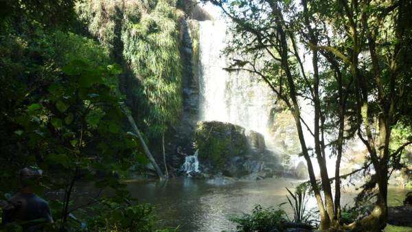 Colonial House Motel