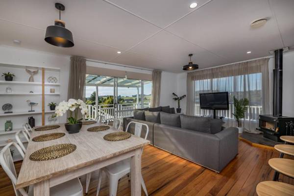 Enjoy the View - Kerikeri Holiday Home