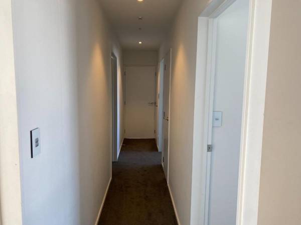 30 Rutherford Crescent