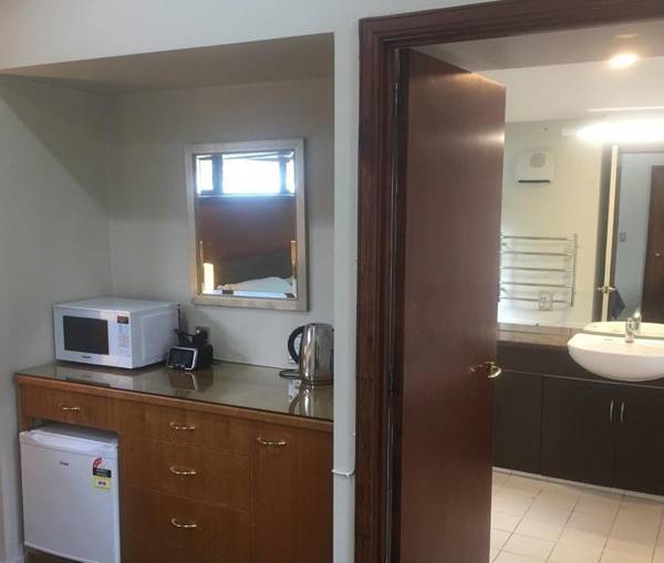 18 Jollies Pass Road - 347 Garden Studio