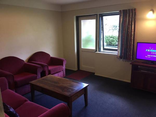 Woodlands Motels And Apartments