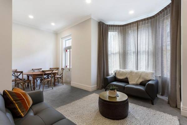 Character on Stuart St