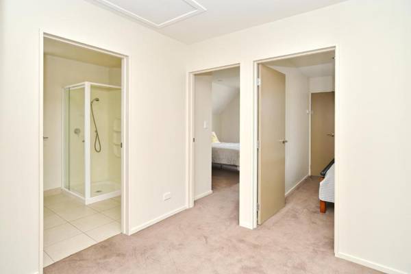Hagley Apartment - Christchurch Holiday Homes