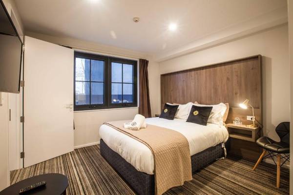 The Salisbury Business Class