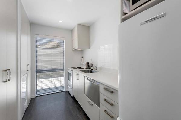 Cosy on Clissold - Christchurch City Centre Apartment