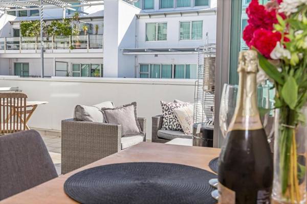 Premium 1BR Apartment at Princes Wharf
