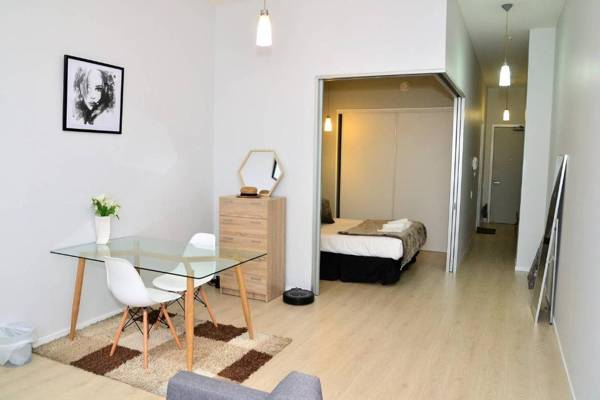 Stunning Auckland Central Apartment