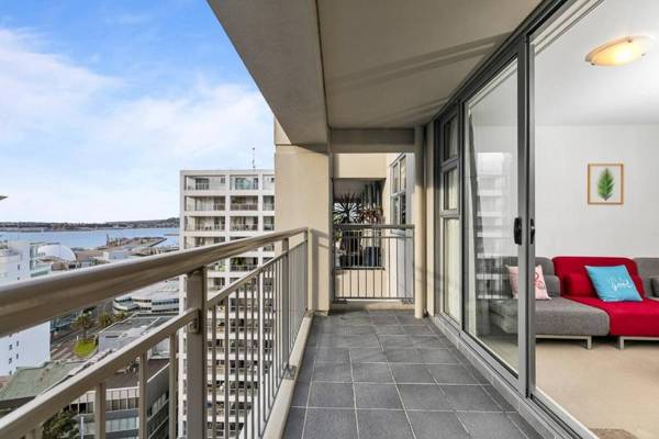 Wonderful Apartment in Quiet CBD Neighbourhood!