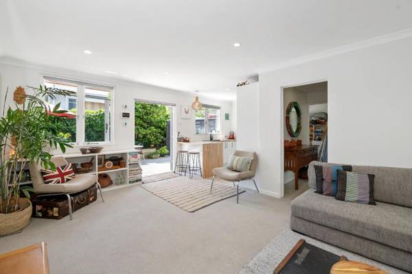 Magic at The Mount - Mt Maunganui Downstairs Holiday Unit