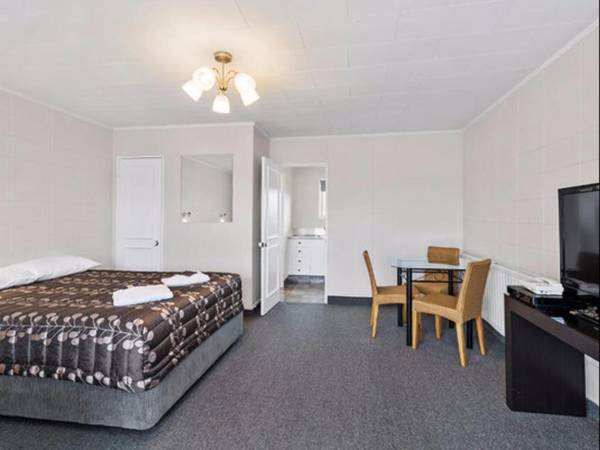 Cleveland Thermal Motel