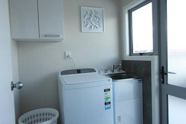 Rose Apartments Unit 1 Central Rotorua-Accommodation&Spa