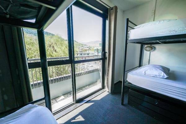 Base Backpackers Queenstown