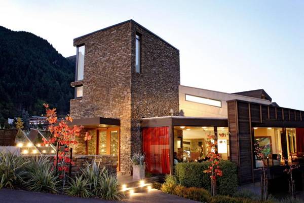 Queenstown Park Boutique Hotel