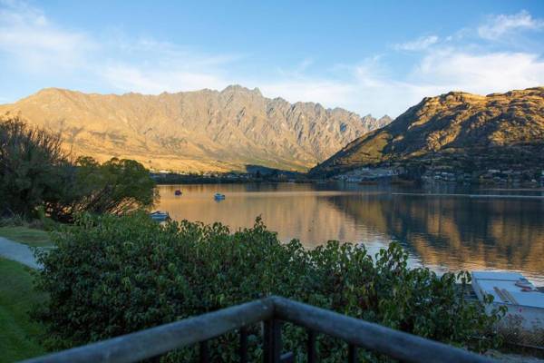 Marina Apartments - Element Escapes