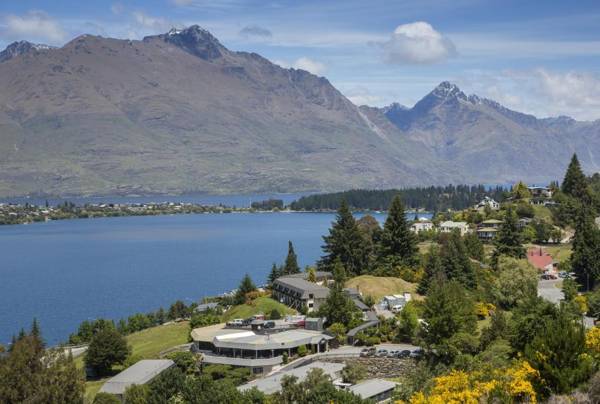 Holiday Inn Queenstown Frankton Road an IHG Hotel