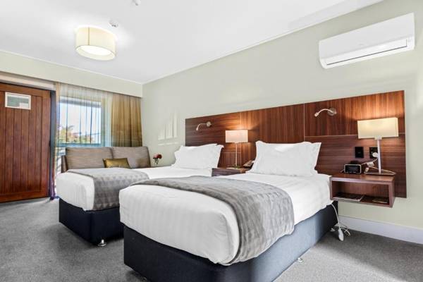 Holiday Inn Queenstown Frankton Road an IHG Hotel