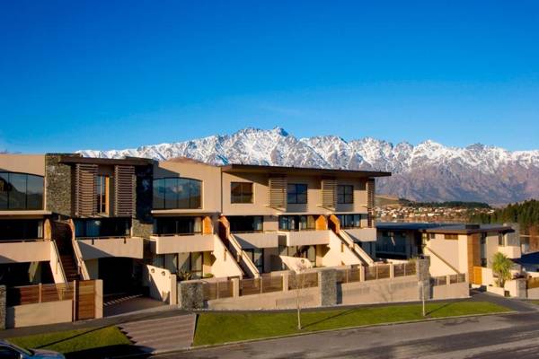 Garden Court Suites & Apartments