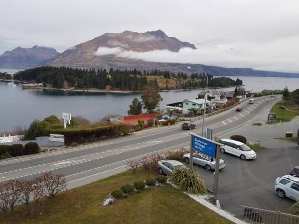 Colonial Village Motel