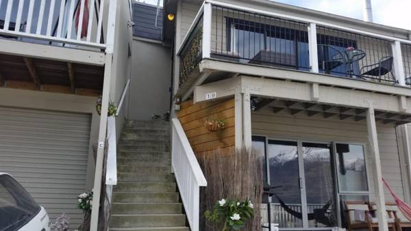 Central Lakeview Lodge and Apartments