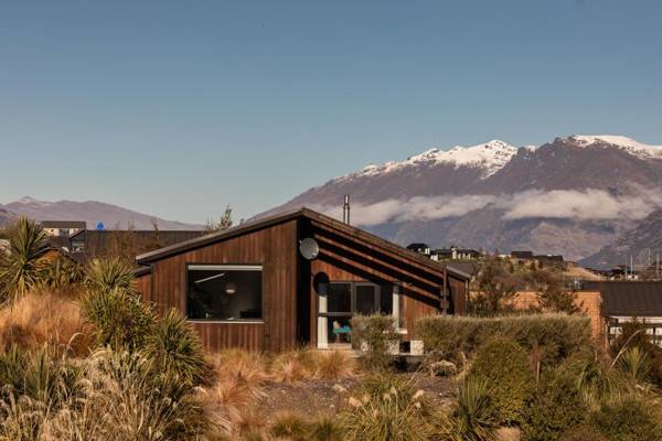 The Woolshed - Jacks Point Holiday Home