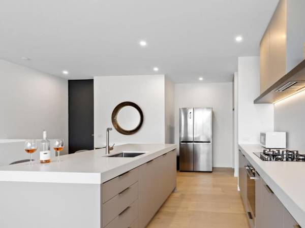 Sierra Views - Queenstown Holiday Home