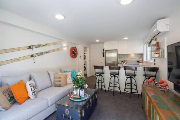 Queenstown Hillside Villa 2- City Location-Walk To Town