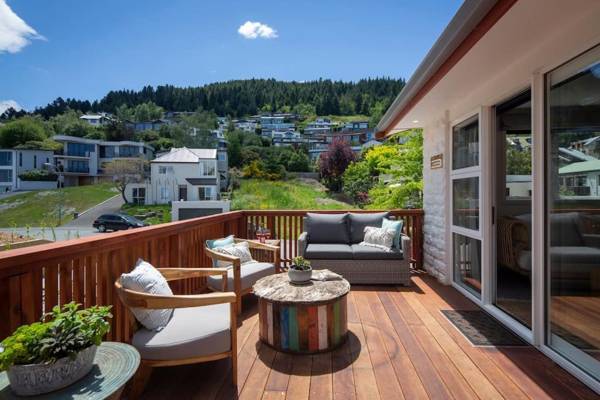 Queenstown Hillside Villa 3-City Location-Walk To Town