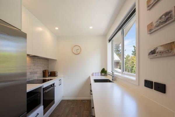 Queenstown Hillside Villa 4- City Location-Walk To Town