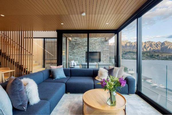 The Lake House Villa 2- Direct Lake Access