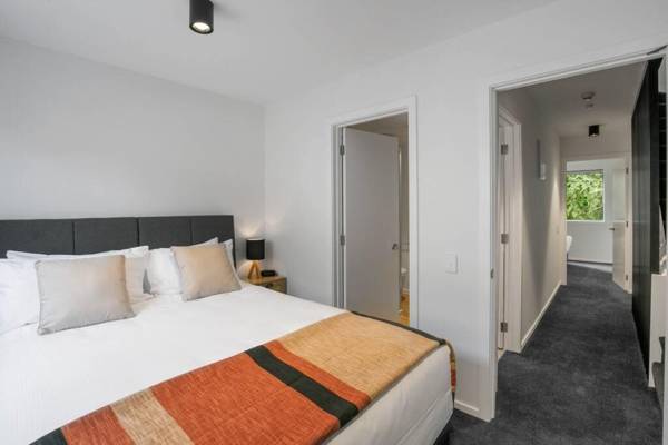 A Luxury Apartment in town with spa and gym