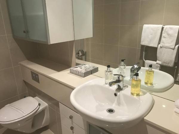 Luxury Two Bedroom Harbour View