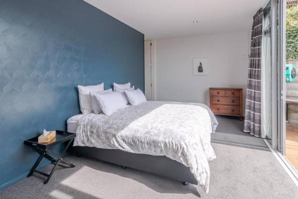 La Maison De Verre - Akaroa Holiday Home