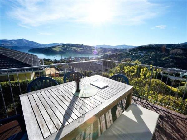 Akaroa Harbour View - Christchurch Holiday Homes