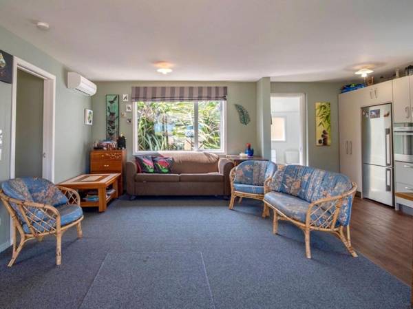 Bay Bliss - Akaroa Holiday Home