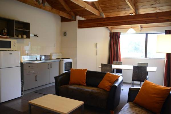 The Hobbit Motorlodge