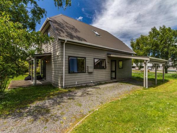 Escape on Alpine - Ohakune Holiday Home