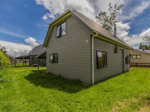 Escape on Alpine - Ohakune Holiday Home