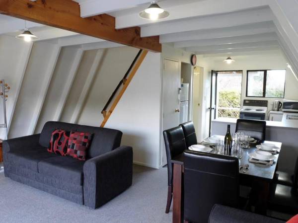 Central Ski Chalet - Ohakune Holiday Home
