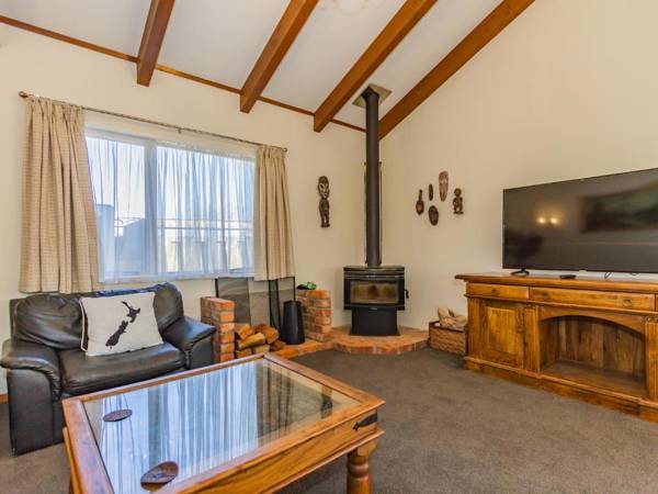 The Goldfinch Retreat - Ohakune Holiday Home