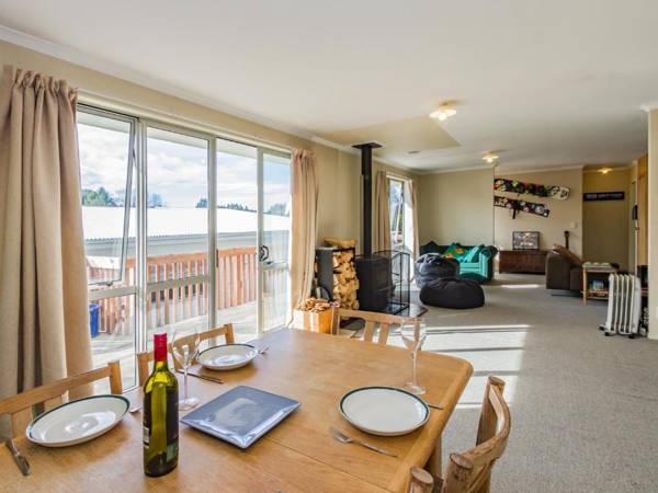 Tui's Lookout - Ohakune Holiday Home