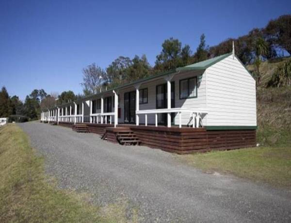 Opal Hot Springs & Holiday Park