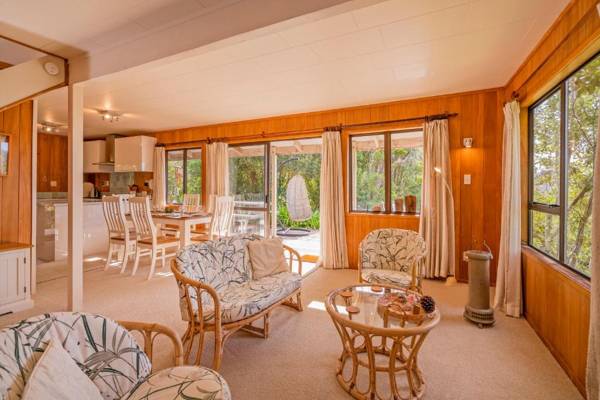 Puriri Cottage - Kuaotunu Holiday Home